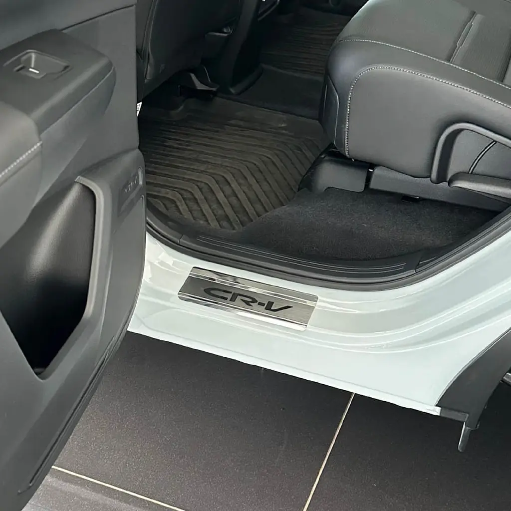 Накладки на пороги для Honda CR-V VI 2023- Нержавіюча сталь із загином та Логотипом 4 шт (Premium P-HO40) - фото 3