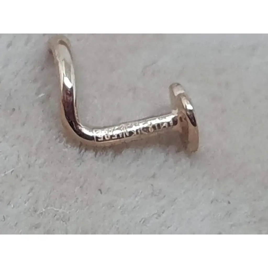 Золотая серьга-пирсинг Favoritum в нос. 310130 - фото 3