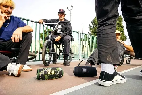 Колонка портативная 2.0 Charge 6, Squad, 45 Вт (30Вт + 15Вт) JBL teh0021026 - фото 2