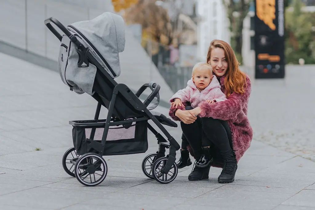 Прогулочная коляска 4Baby Moody XXII Black - фото 4
