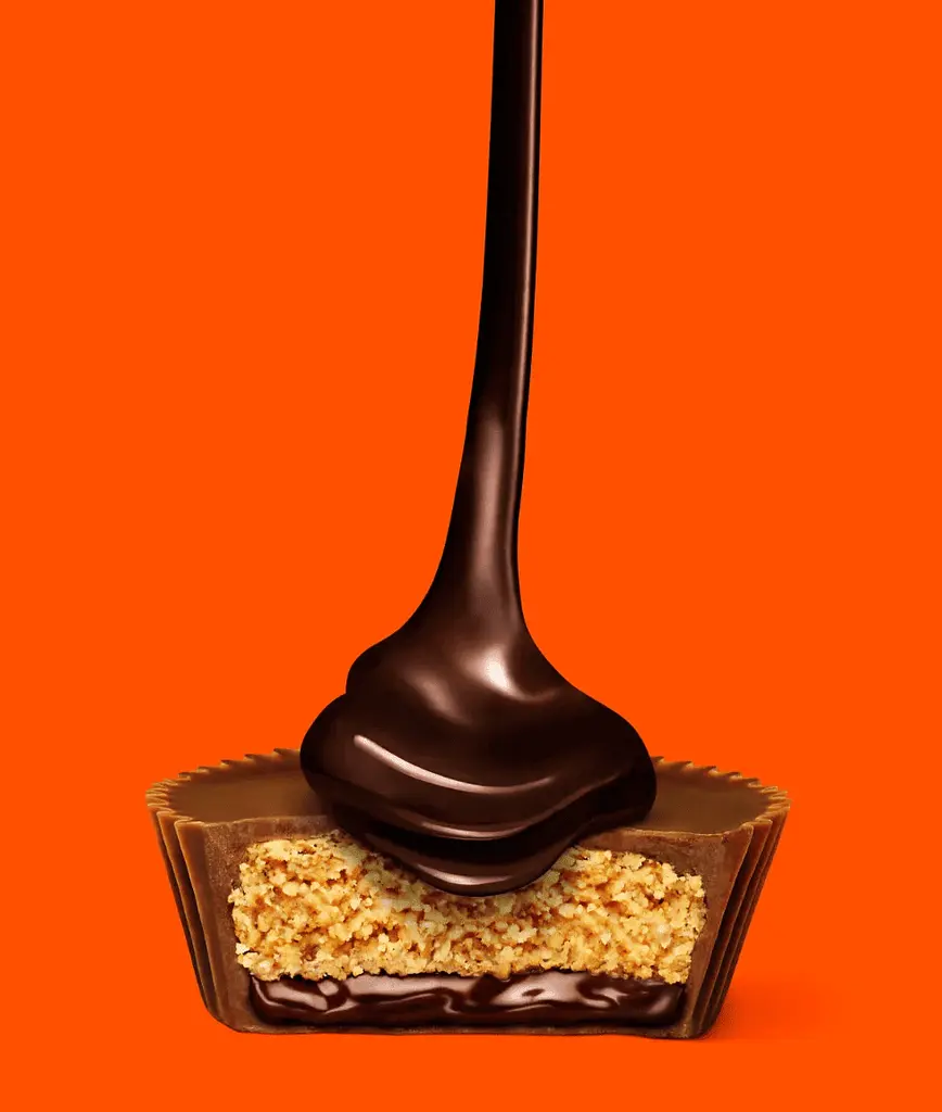 Шоколадна цукерка Reese's Big Cup Chocolate Lava Cups Candy 39г - фото 3