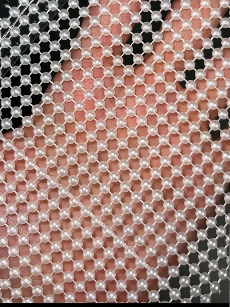 Скатерть силиконовая с белой жемчужной лентой двойной 130х120 см - фото 8