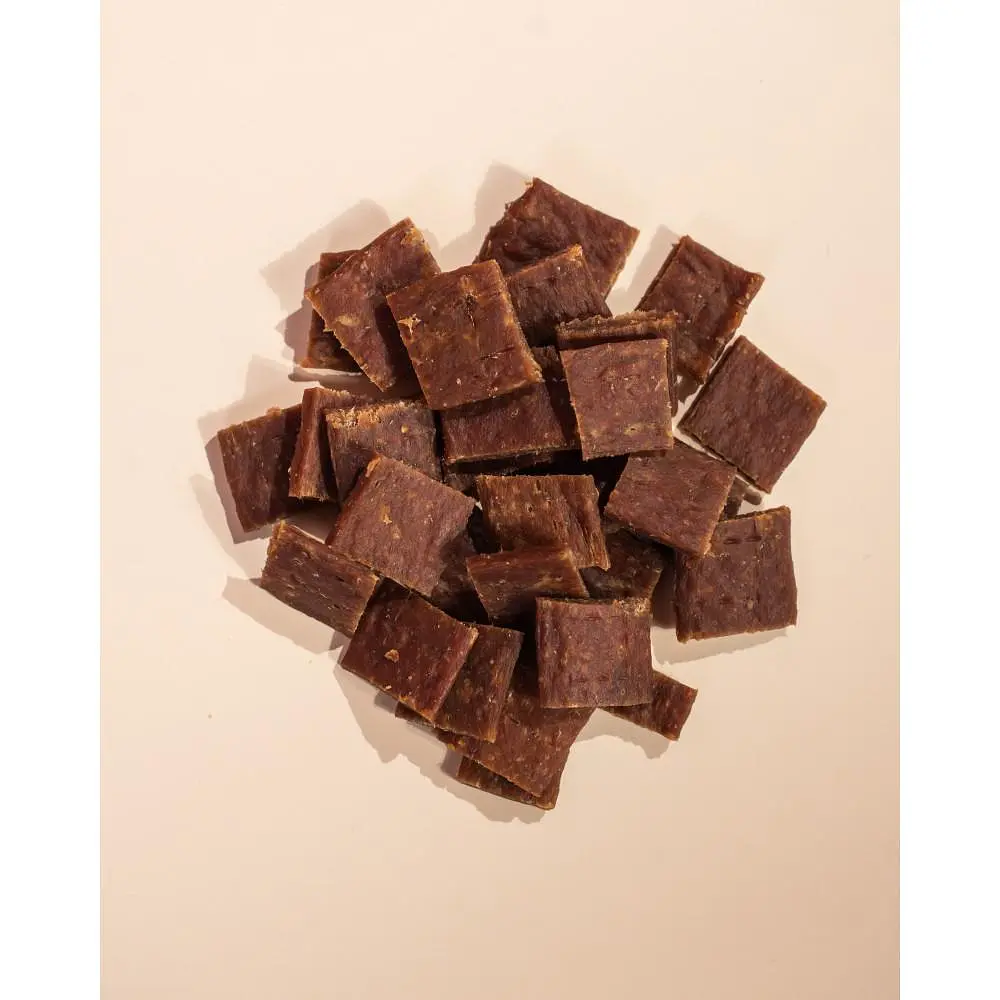 Ласощі для кішок Half&Half у формі м'ясних шматочків з куркою, 50 г - фото 2