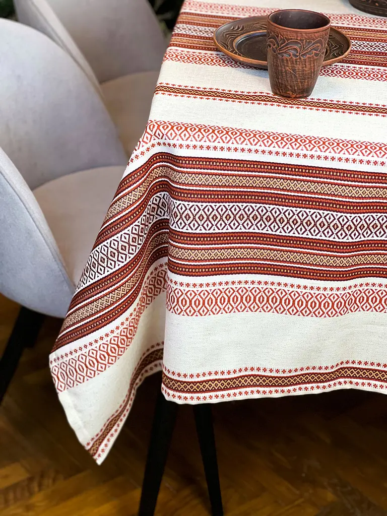 Льняная скатерть рождественскя с украинским орнаментом "Луч (красный)" - 450х150 см - фото 9