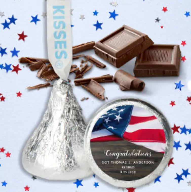 Шоколадні цукерки Hershey's Kisses Patriotic Foils Milk Chocolate Limited Edition 286г - фото 6