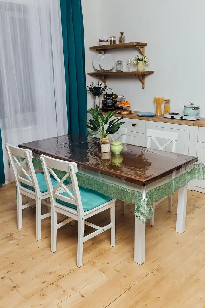 Скатертина силіконова із зеленою стразовою стрічкою 200х180 см - фото 4