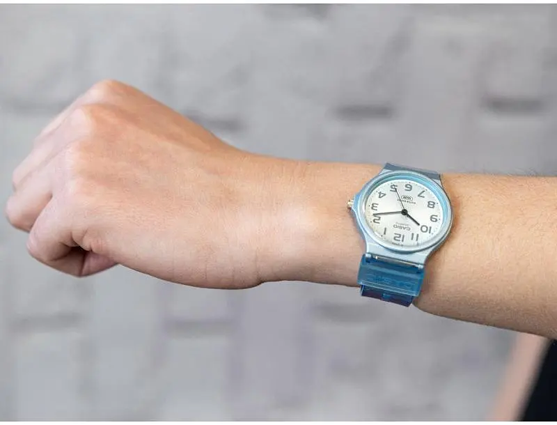 Годинник Casio MQ-24S-2BEF - фото 3