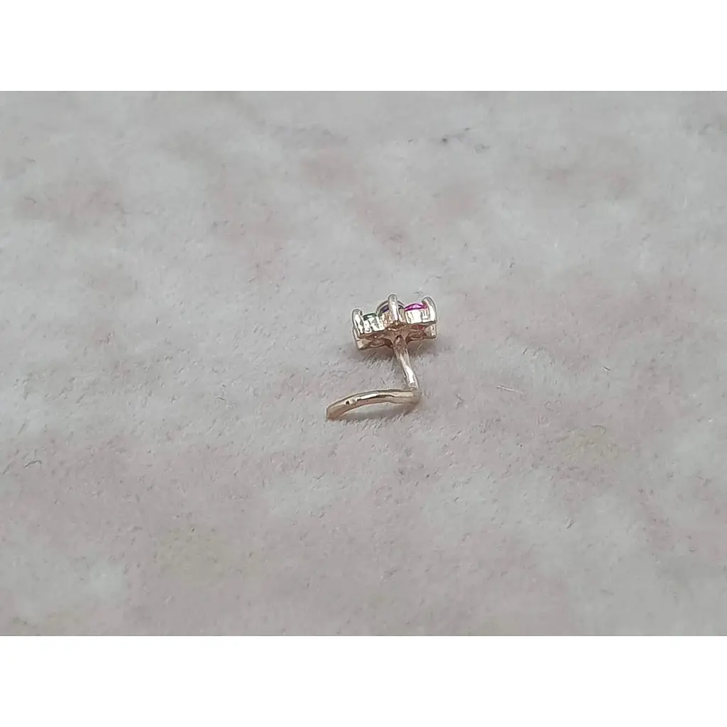 Золотая серьга-пирсинг в нос Dear с фианитами. 1040.2 - фото 3