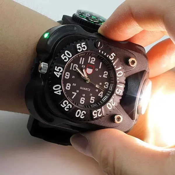 Чоловічий тактичний годинник Besta FlashLight з компасом та ліхтариком - фото 2