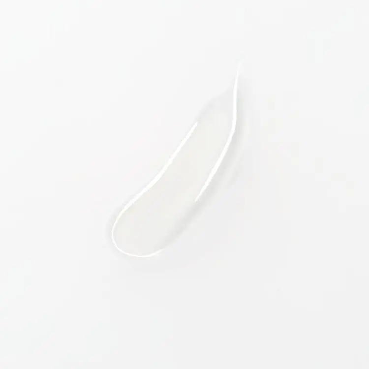 Блиск для губ Lumene Luminous Shine Hydrating & Plumping Lip Gloss відтінок 3 (Glossy clear) 5 мл - фото 2