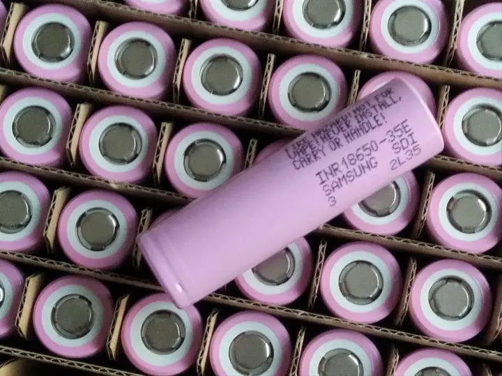 Акумулятор 18650 Li-Ion Samsung INR18650-35E, 3400 mAh, 8A- 2 ШТУКИ в боксі - фото 3