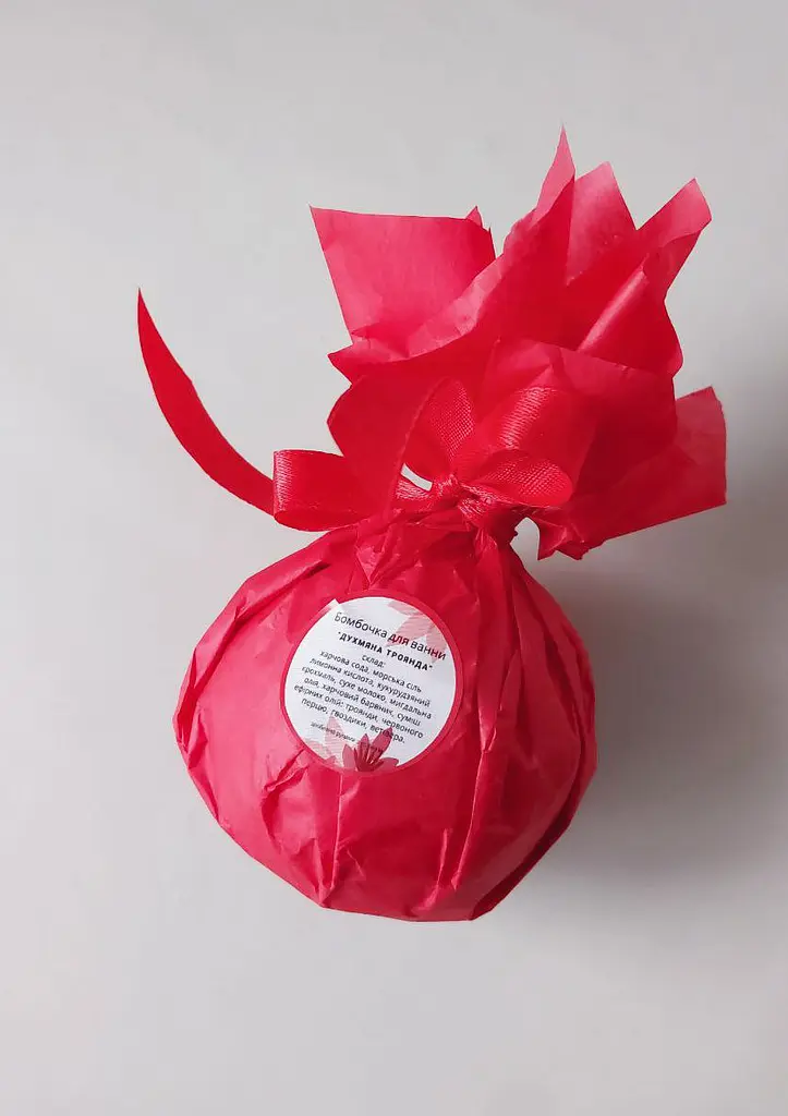 Біло-червона бомбочка для ванни Svich Shop Духмяна троянда 180 г - фото 2