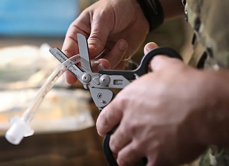 Мультитул Leatherman Raptor Black + чехол MOLLE (831742) [60712] - фото 3