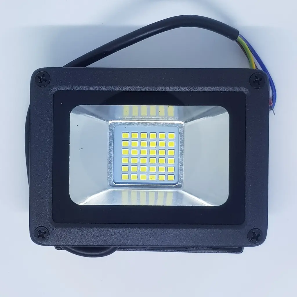 Світлодіодний прожектор AVT1-IC20W LED Avaton 20 ват 6000 Кельвін 1600 Люмен IP65 - фото 2