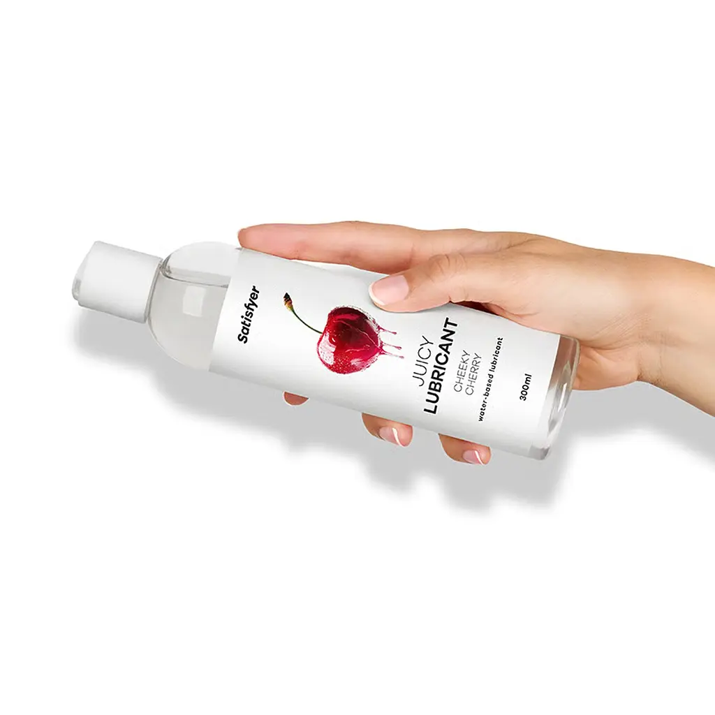 Лубрикант на водній основі Satisfyer Juicy Lubricant Cheeky Cherry water based 300 мл - фото 6
