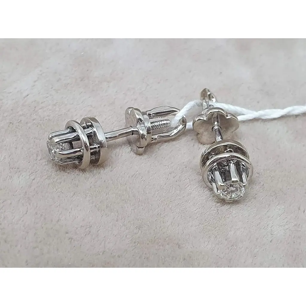 Золотые серьги-пуссеты Гаразд с бриллиантами. Артикул 3032433Б - фото 4