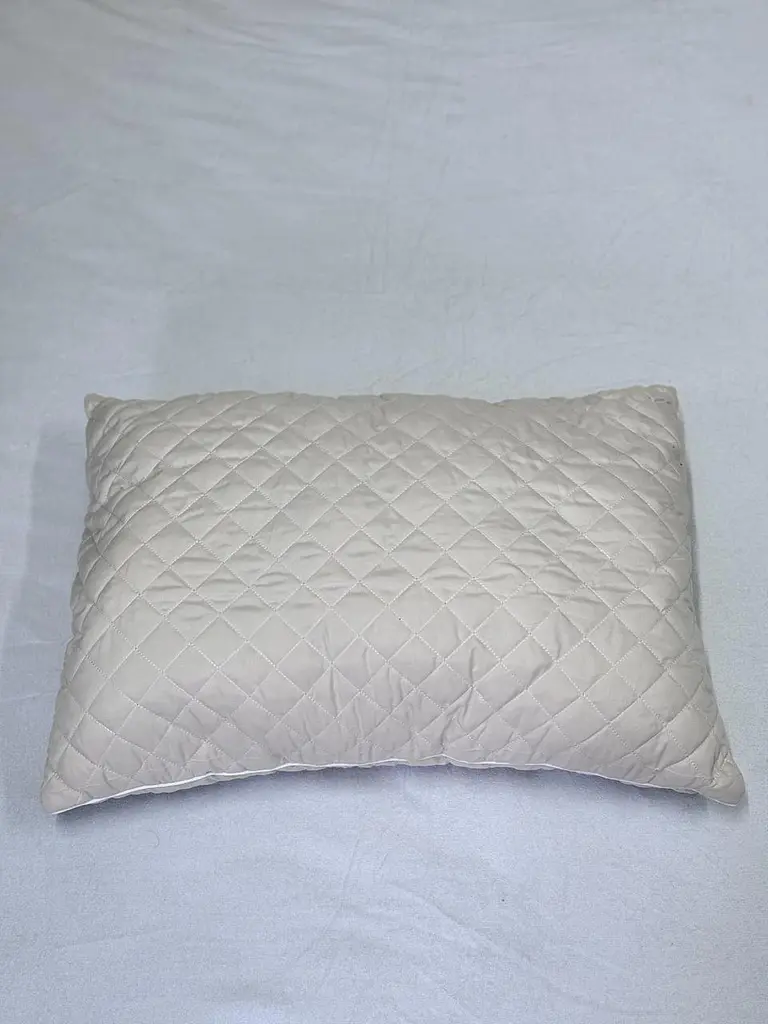 Подушка Ecotton 50х70 см антиалергенна із мікрофібри бежева Beige (19776) - фото 7