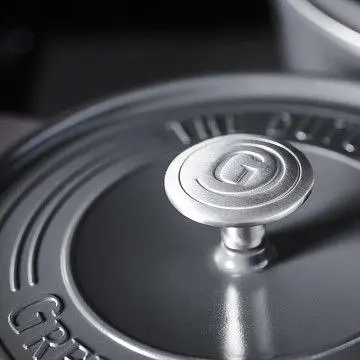 Каструля з кришкою GreenPan Featherweights 28 см 6,3 л з керамічним покриттям чорний (CC005057-001) - фото 2