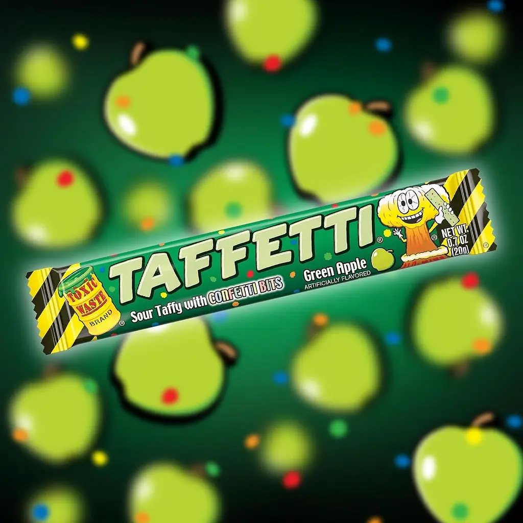 Жувальна цукерка Toxic Waste Green Apple Taffetti Sour Taffy 20г - фото 2