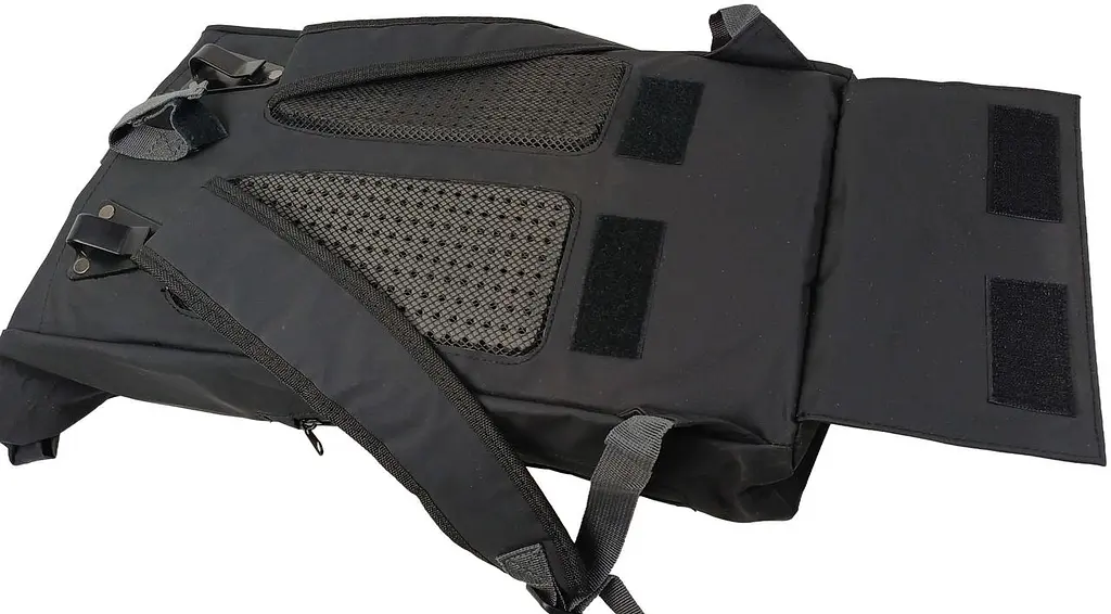 Сумка на багажник Bikemate 2в1, велорюкзак з дощовиком 22 л, чорна, до 8 кг - фото 10