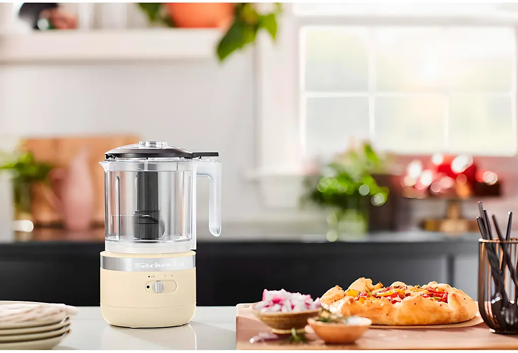 Кухонный комбайн KitchenAid Cordless 5KFCB519 Almond Cream [5KFCB519EAC] [80436] - фото 7