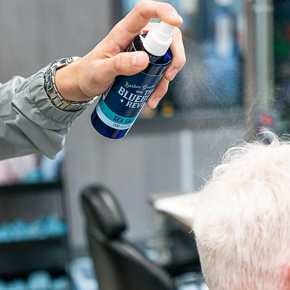 Сольовий спрей для укладання волосся The Bluebeards Revenge Sea Salt Spray 200 мл - фото 2