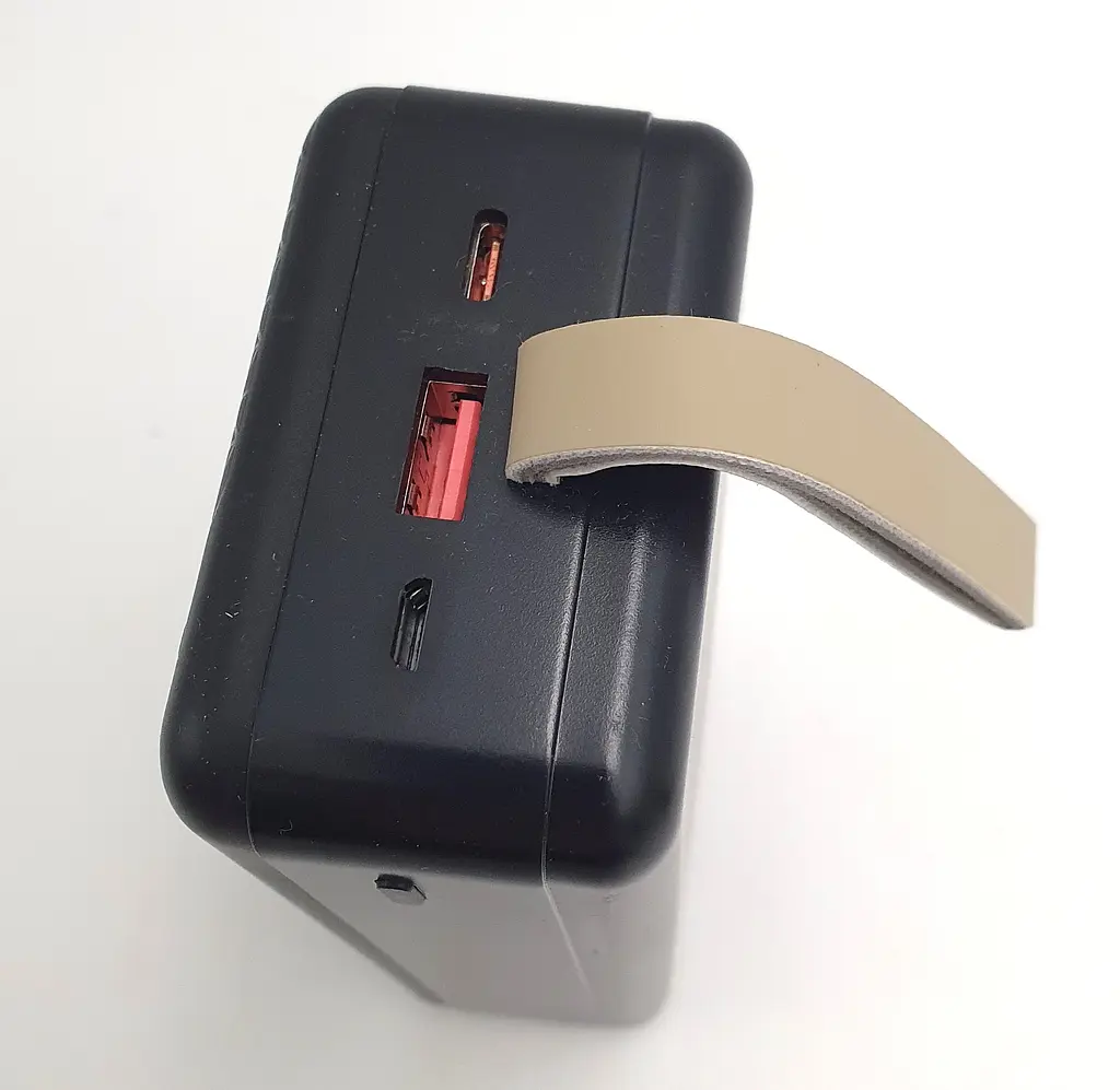 Потужний Повербанк Power Bank із швидкою зарядкою 30000mAh USB /Type-C PD/QC 20W Maxmate MMP30S чорний - фото 5
