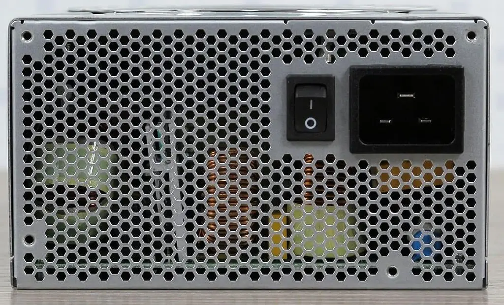 Блок живлення FSP 1200W 80+ Gold (FSP1200-50AAG) Silver Б/в - фото 4