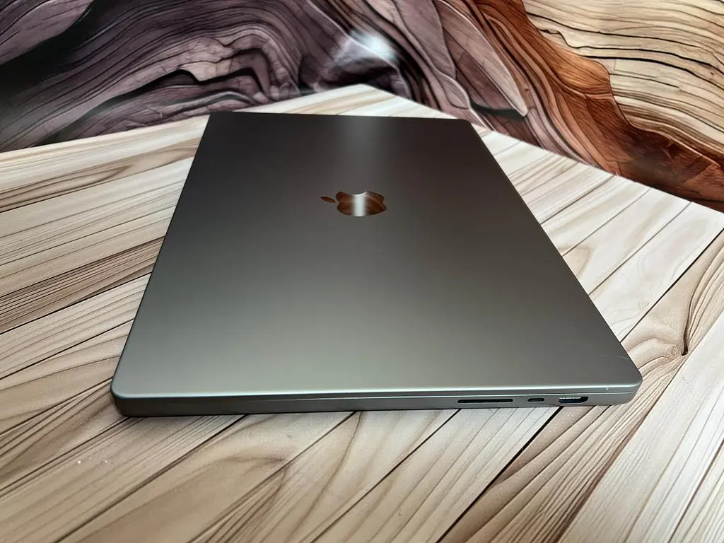 Ноутбук Apple MacBook Pro 16" 2021 M1 MAX/32/512 (RYVR4PR745) Б/в - фото 6