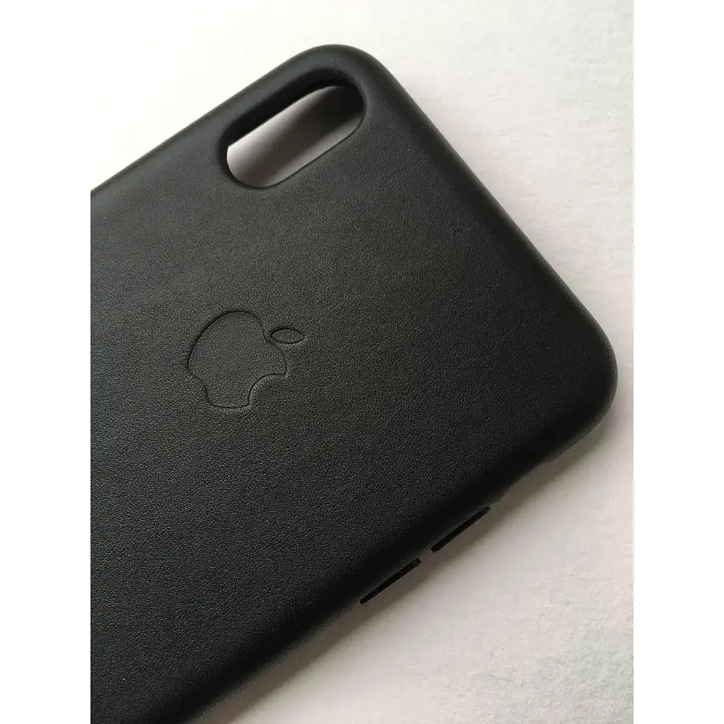 Оригинальный кожаный чехол Apple Leather Case для iPhone XS Max (6.5") Black (MRWT2ZM/A) - фото 7
