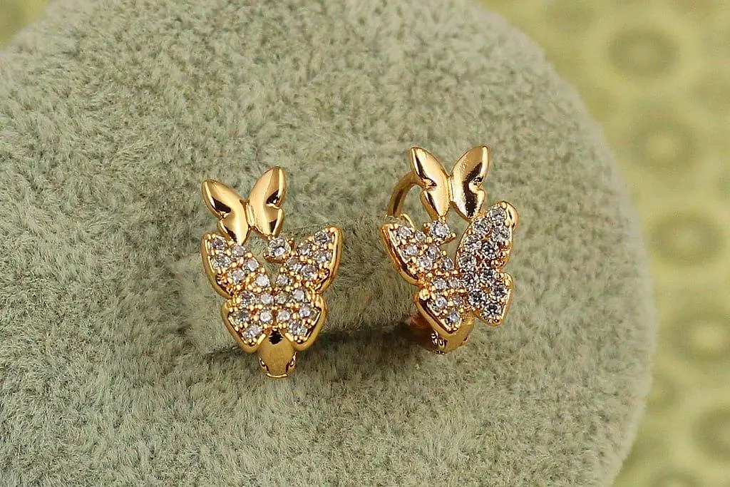 Сережки дитячі Xuping Jewelry Два метелика 1,4 см золотисті