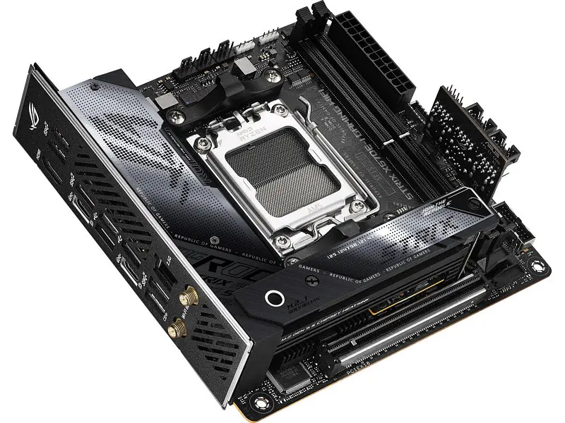 Материнська плата Asus ROG STRIX X670E-I GAMING WIFI (90MB1B70-M0EAY0) - фото 4