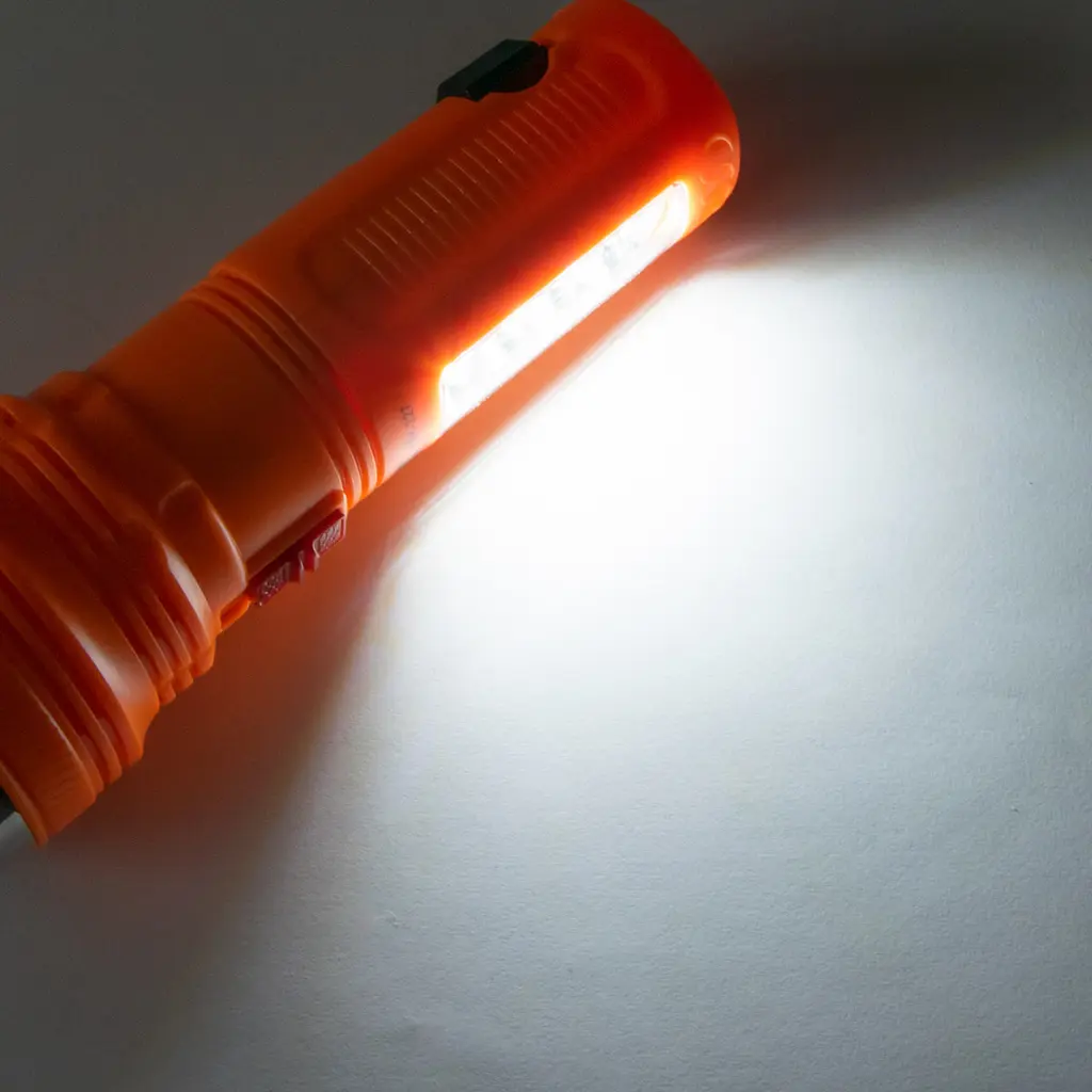 Ручной светодиодный фонарь оранжевый LED фонарик аккумуляторный ASK 227 - фото 5