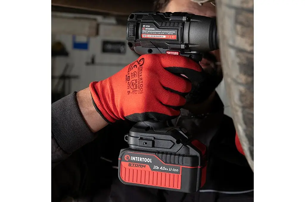 Рукавички робочі захисні Intertool нітрилові пористі 10" червоно-чорні (в упаковці 3 шт.) - фото 3