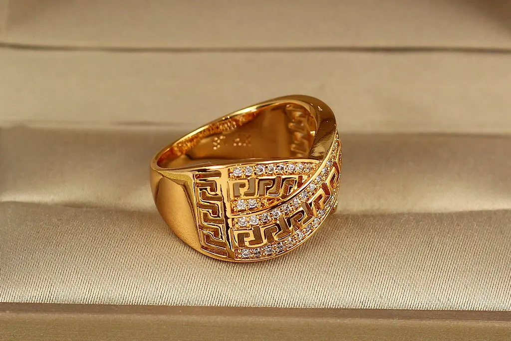 Кільце Xuping Jewelry Олімпія р 19 золотисте - фото 2