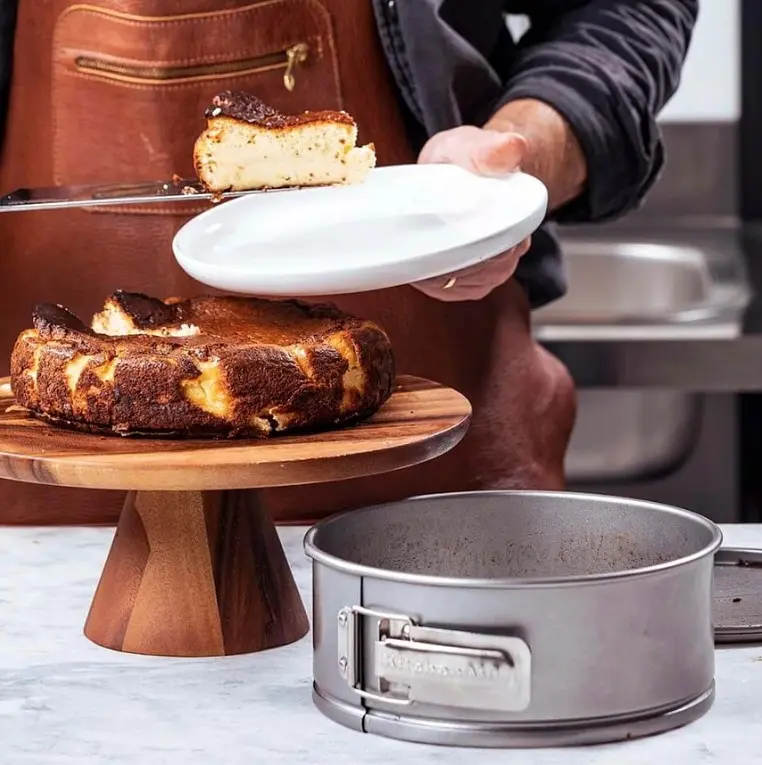 Форма для випікання роз'ємна KitchenAid СС006069-001 20 см сіра - фото 2