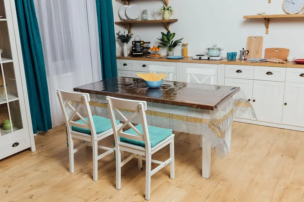 Скатертина силіконова із золото-срібною стразовою стрічкою 190х110 см - фото 5