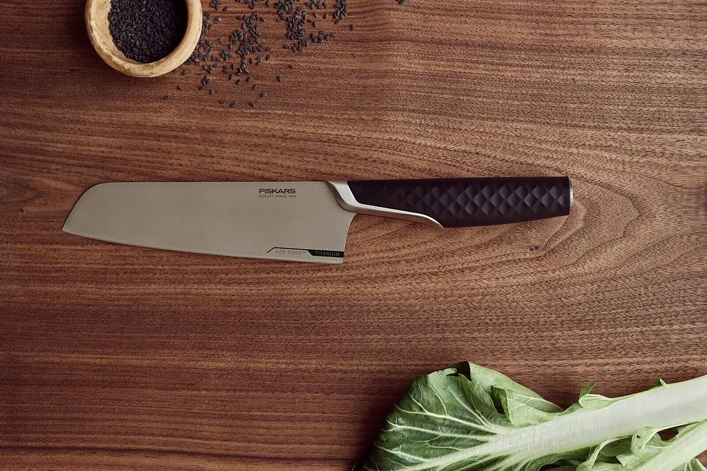 Ніж Сантоку Fiskars Titanium 1027295 - фото 5