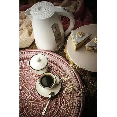 Электрический чайник Camry CR 1255 с индикатором уровня воды 1.7 л белый - фото 5