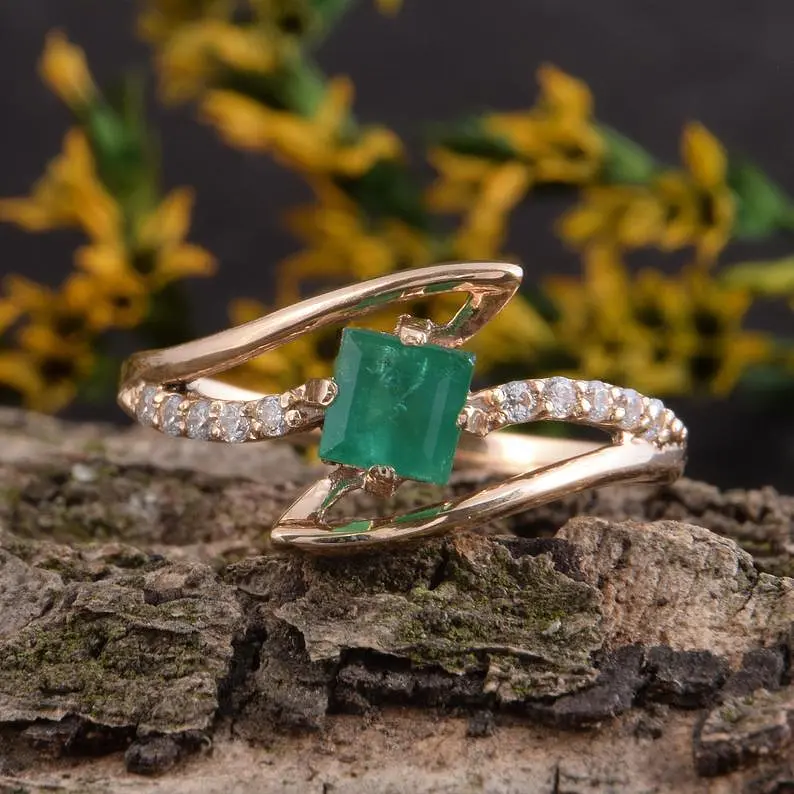 Золота каблучка з ізумрудом 16 K-0148 - фото 6
