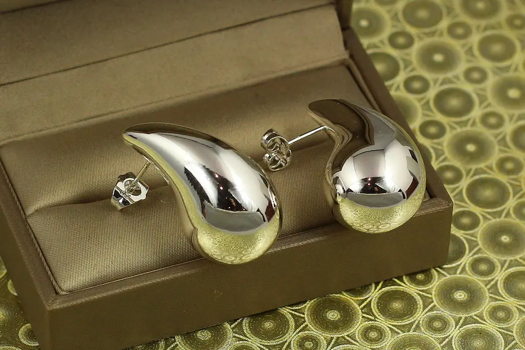 Сережки гвоздики Xuping Jewelry крапля Perfect Gloss 3 см сріблясті - фото 2