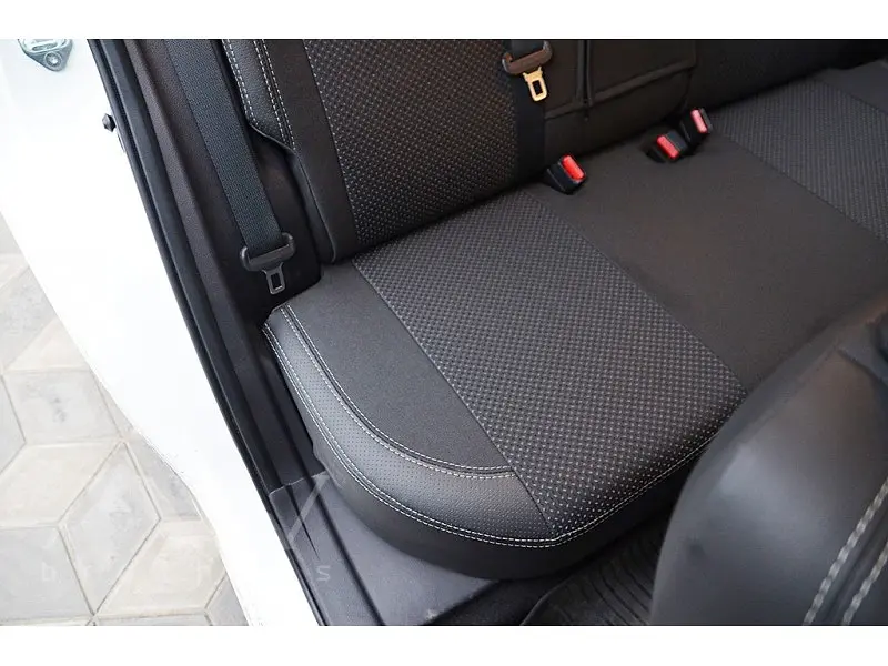 Авточохли модельні MW Brothers для Toyota Auris c 2013 - фото 2