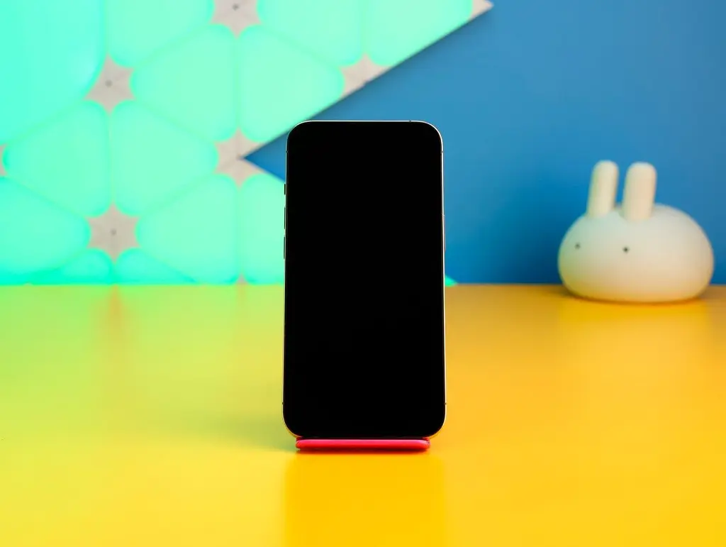 Смартфон Apple iPhone 13 Pro 128GB Gold (MLVC3) Б/В [173541] - фото 4