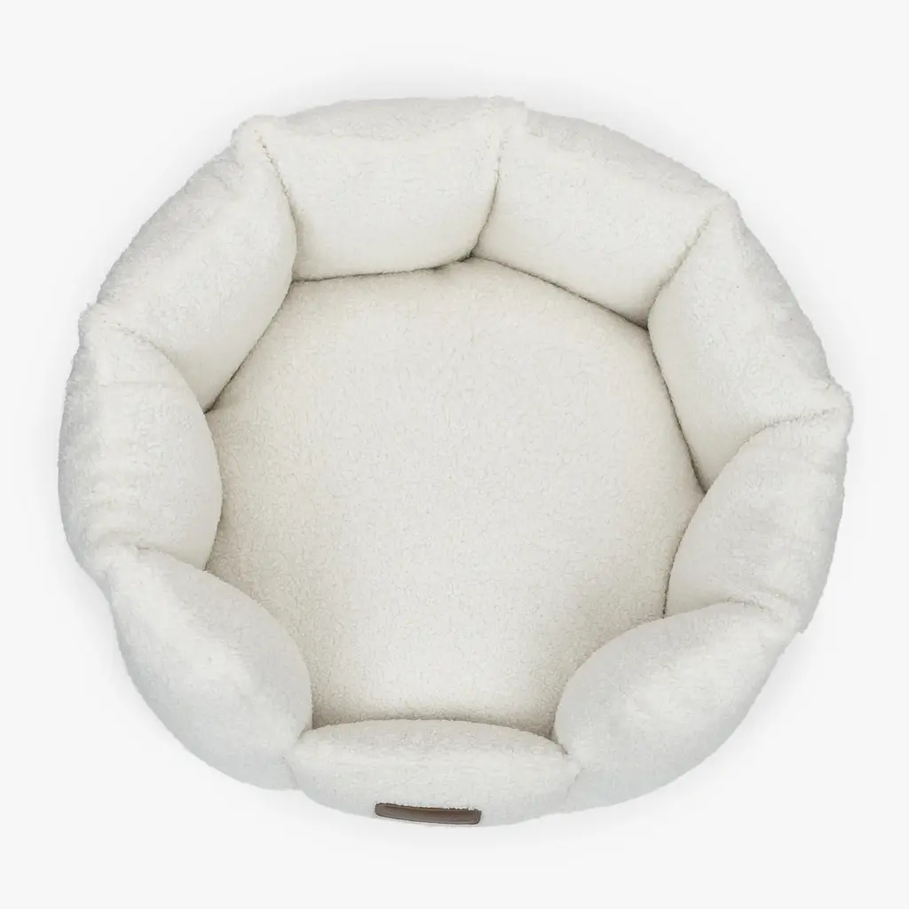 Лежак ортопедичний для собак "Shell Teddy" молочний XS (50*55см) - фото 5