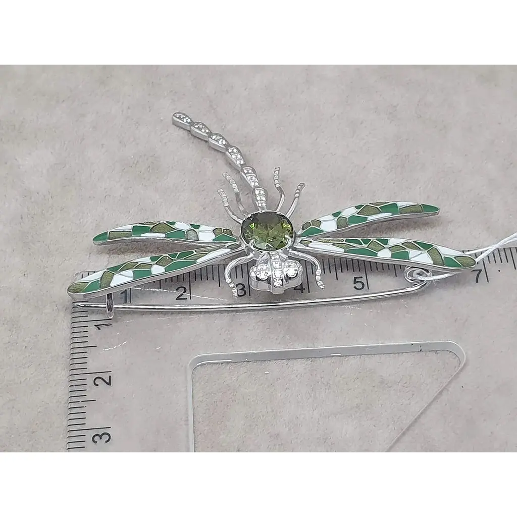 Серебряная брошь Vegas Стрекоза с фианитами и эмалью. 70001Р Хризолитовый - фото 4