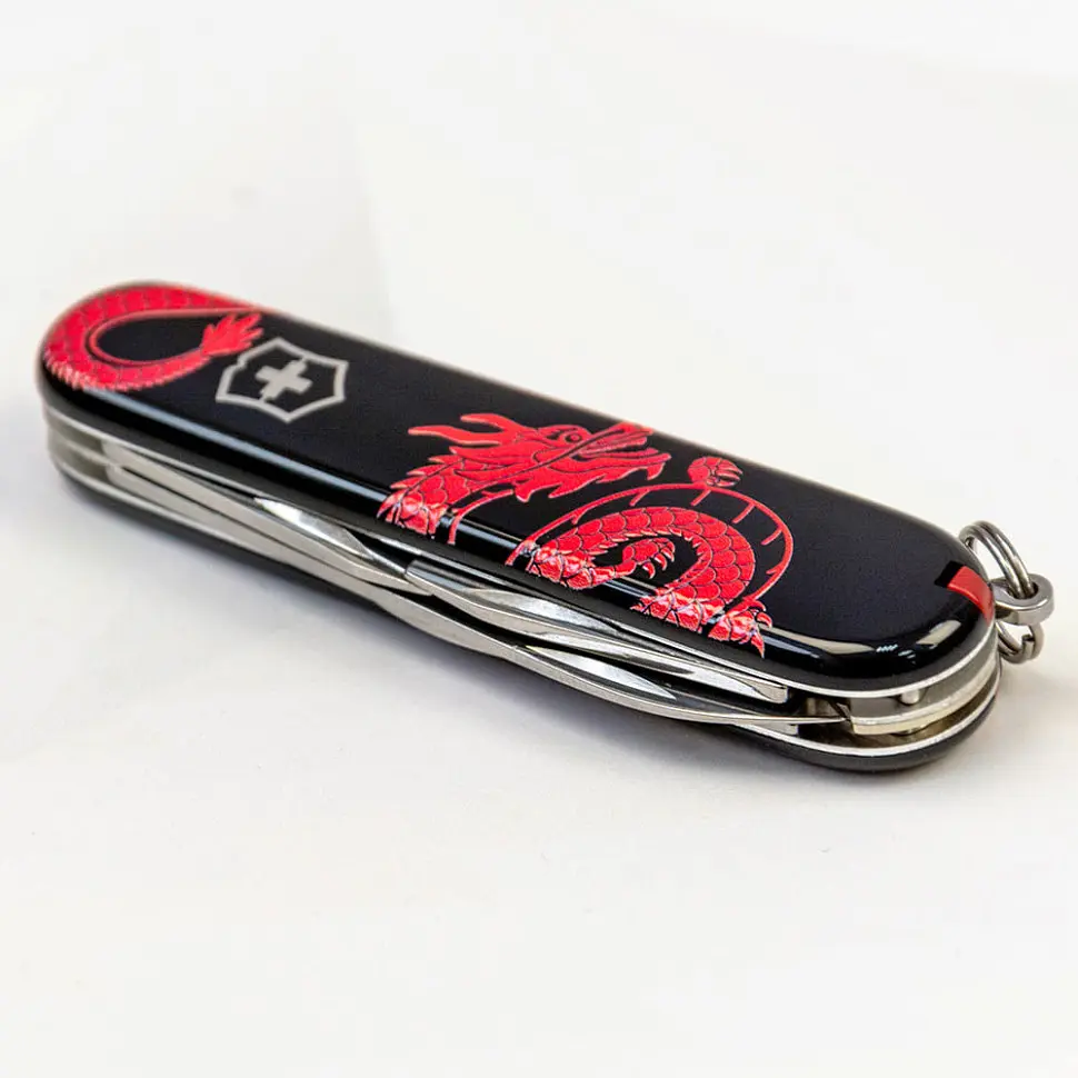 Ніж Victorinox Spartan Zodiac 91мм 12функ чорн/Червоний дракон - фото 4