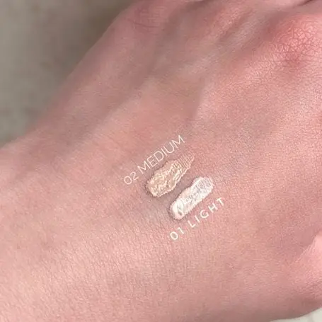 Консилер под глаза Eveline Magical Perfection Concealer тон 02 Medium 15 мл (LMKKORTMED) - фото 4
