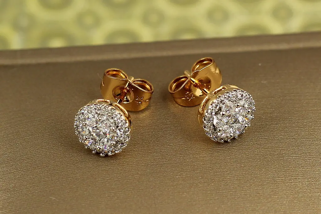 Сережки гвоздики Xuping Jewelry блискучий букет з родієм 9 мм золотисті