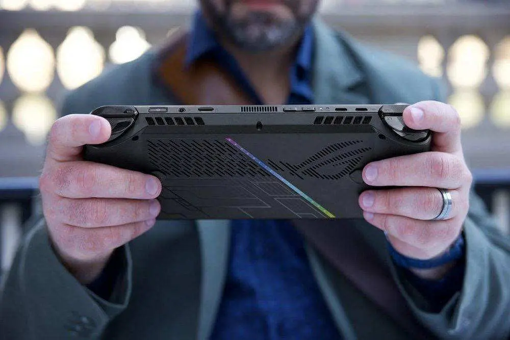 Игровая приставка Asus ROG Ally X 2024 1 TB (RC72LA-NH007W) - фото 6