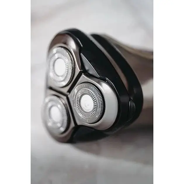 Бритва Adler AD 2945 IPX7 дорожный замок до 60 мин работы 3 головки - фото 9